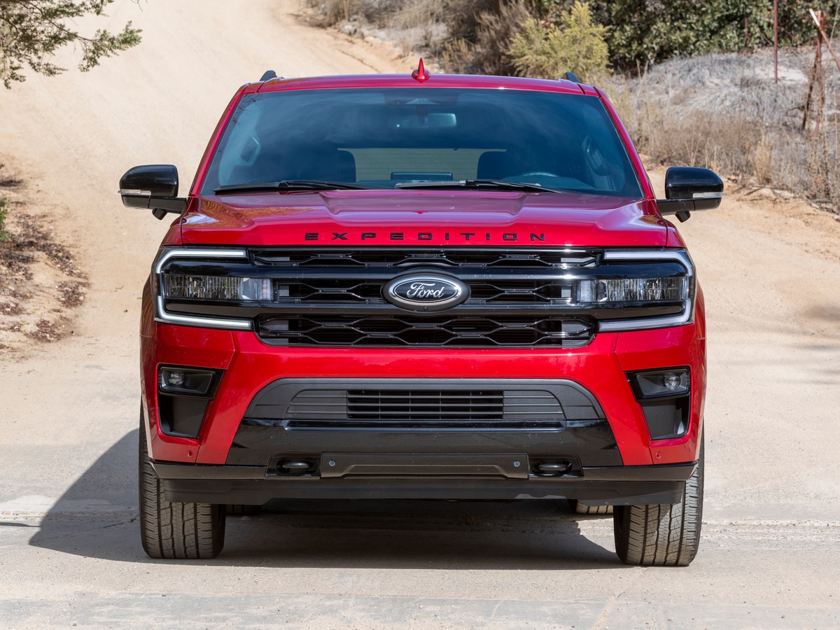 Red 2022 Ford Expedition
