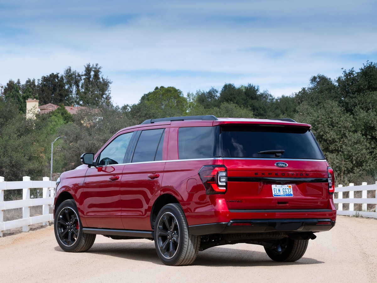 Red 2022 Ford Expedition
