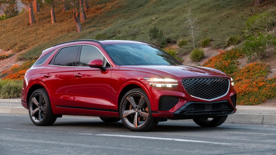 Red 2022 Genesis GV70