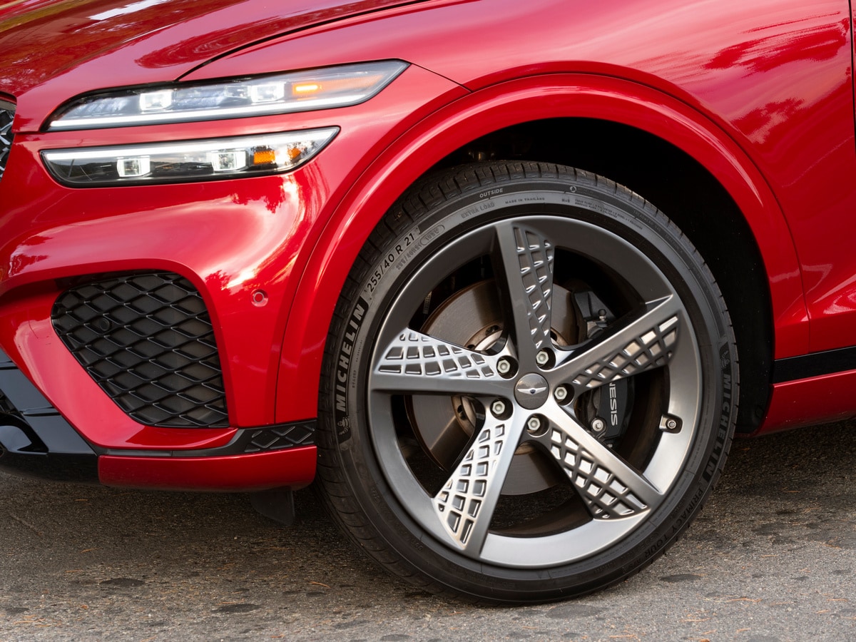 Red 2022 Genesis GV70