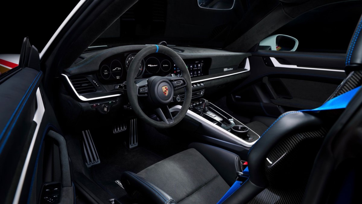 2023 Porsche 911 Dakar: $222,000 Off-Road Monster - Kelley