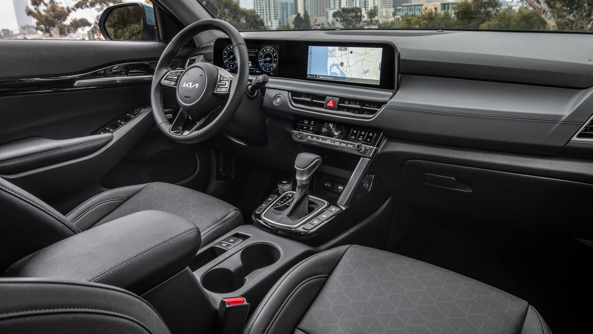 2024 Kia Seltos dash
