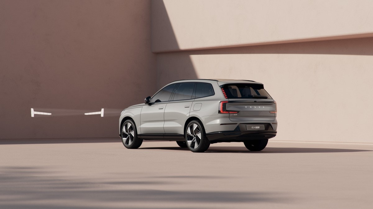 The 2024 Volvo EX90 seen from the rear
