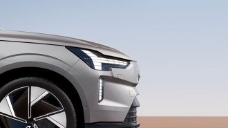The "Thor's hammer" daytime running lights of the 2024 Volvo EX90