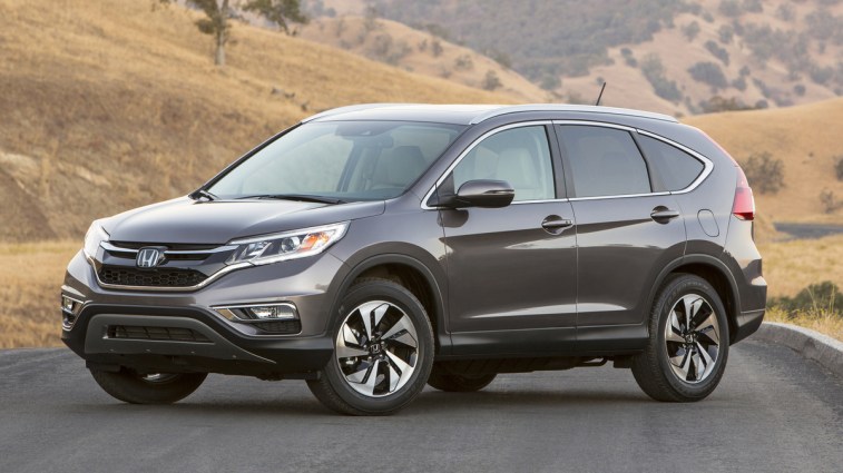 2016 Honda CR-V near hills.