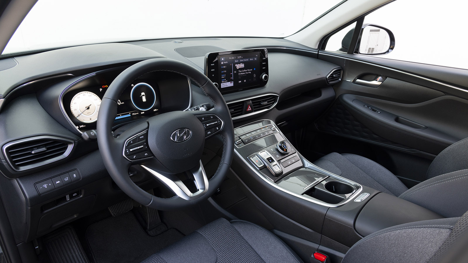 2023 Hyundai Santa Fe interior