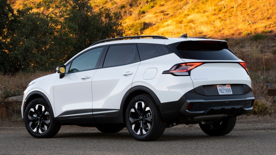 2023 Kia Sportage PHEV at sunset.