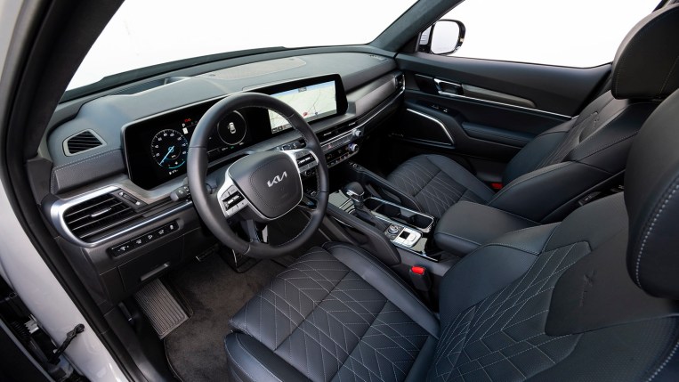 2023 Kia Telluride interior