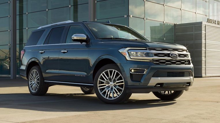 2023 Ford Expedition in blue.