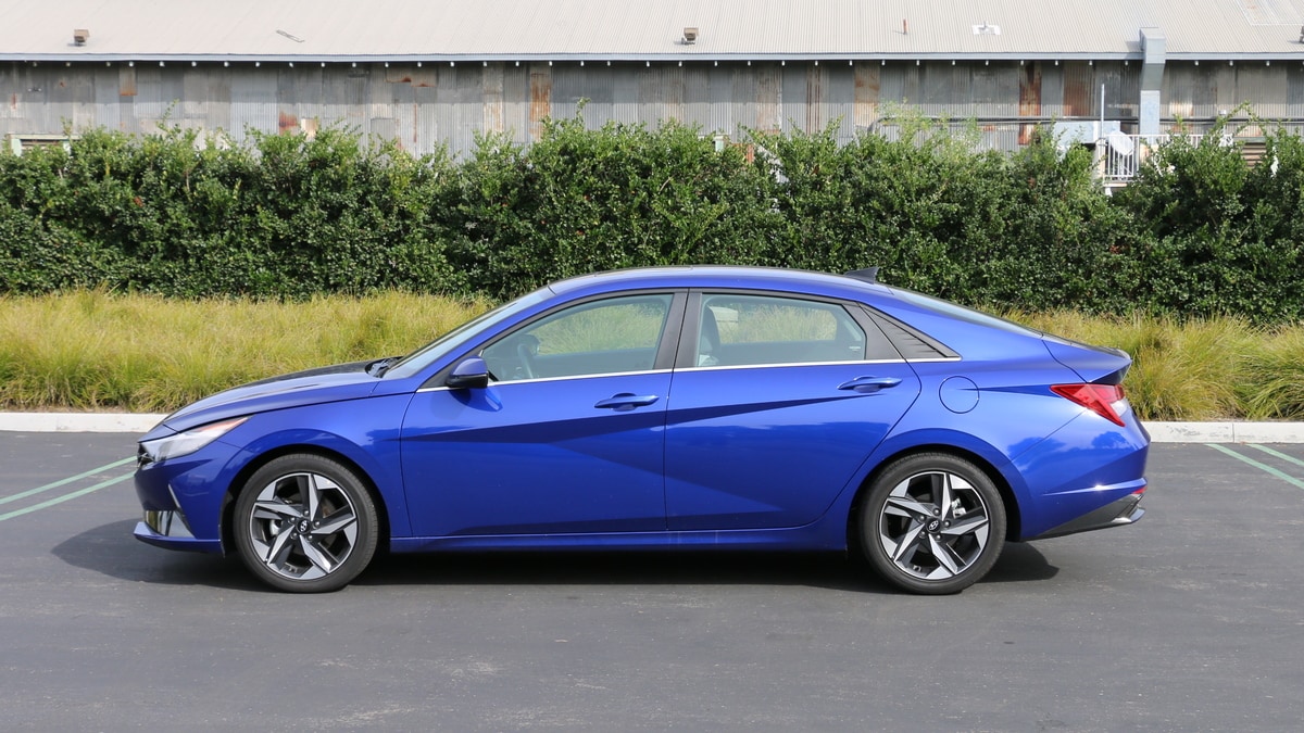 2023 Hyundai Elantra Hybrid profile view