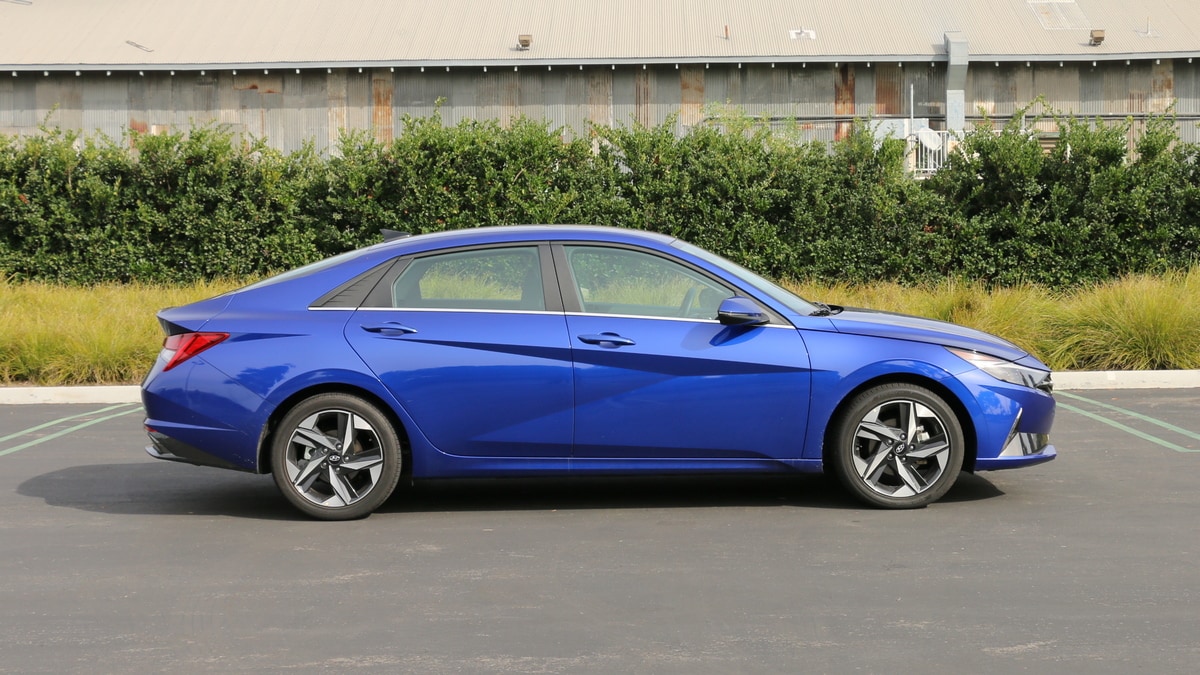 Recall Alert Hyundai Elantra Hybrid XpressCountry