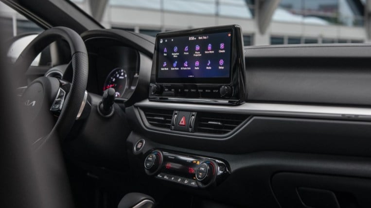 The 10.25-inch touchscreen of the 2023 Kia Forte