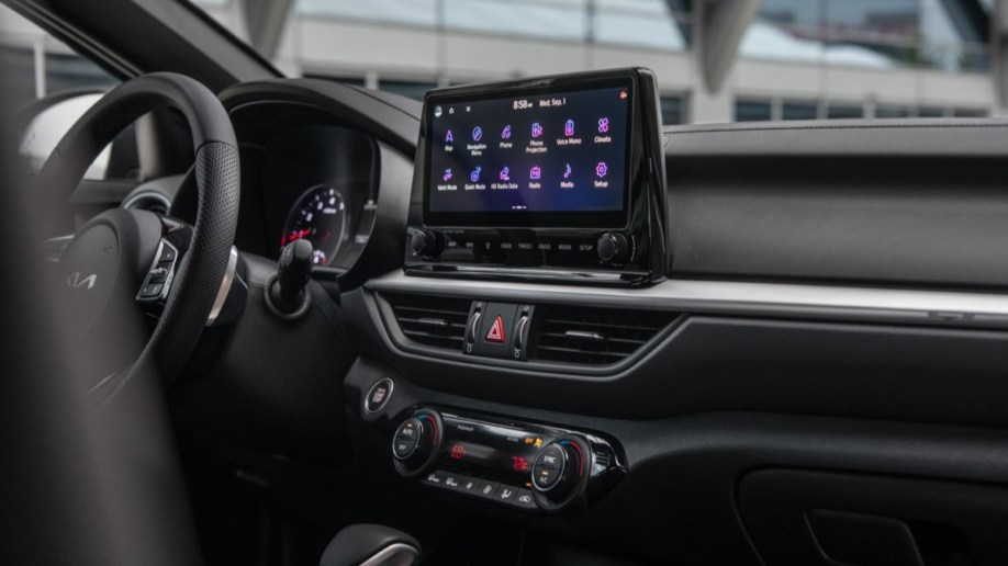 The 10.25-inch touchscreen of the 2023 Kia Forte