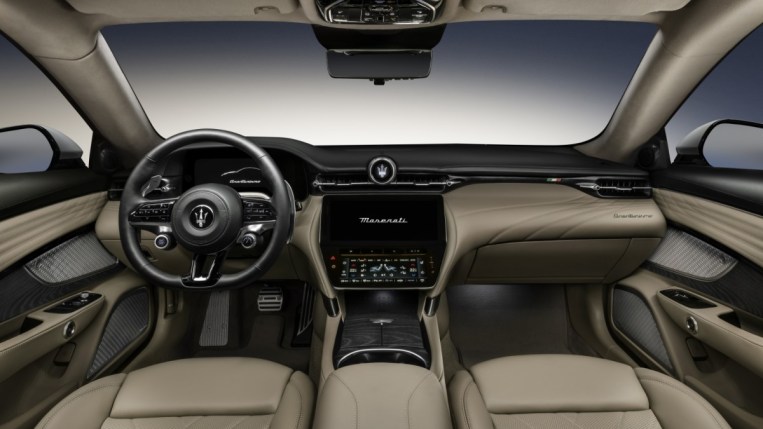 The interior of the 2024 Maserati Gran Turismo