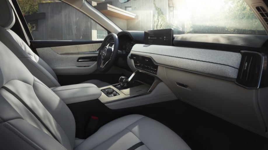The dashboard of the 2024 Mazda CX-90