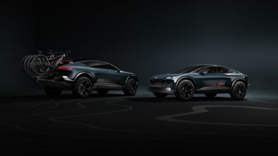 A pair of Audi Activesphere concepts facing each other