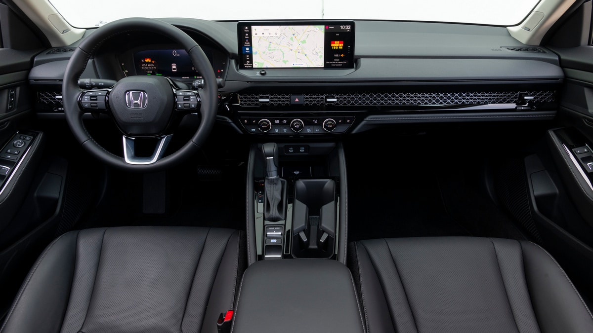 2023 Honda Accord Hybrid dash.