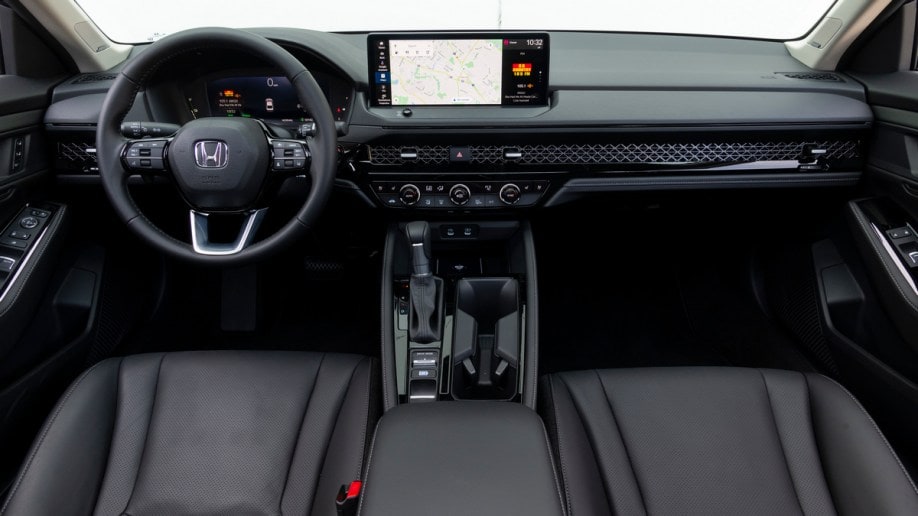 2023 Honda Accord Hybrid dash.