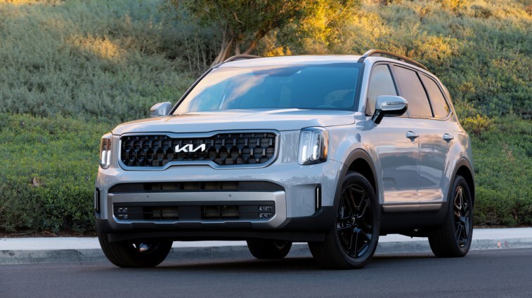 2023 Kia Telluride X-Line near green hill.