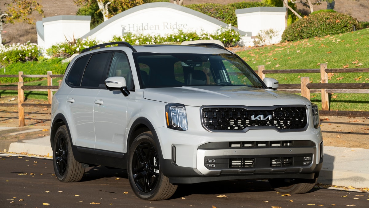 2023 Kia Telluride X-Line near sign.