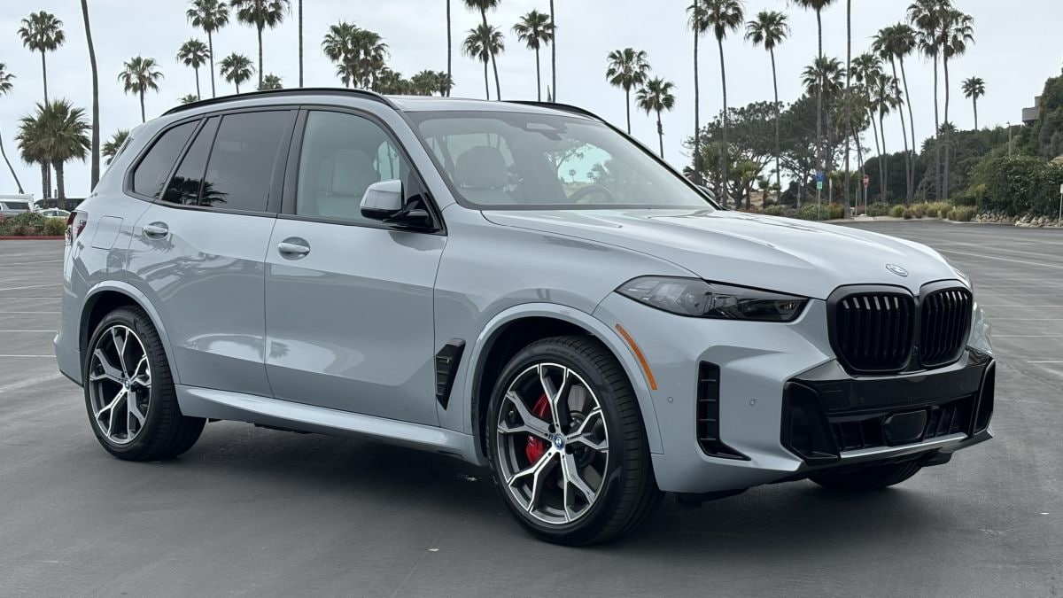Front view of the 2024 BMW X5 xDrive50e plug-in hybrid in gray