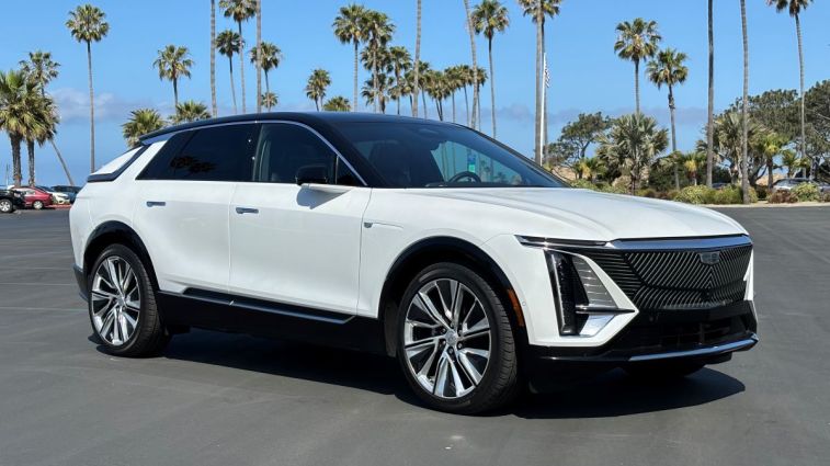 Front view of the 2024 Cadillac Lyriq Luxury 3 in white