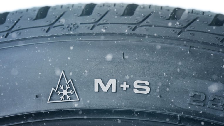 Winter tire identification 