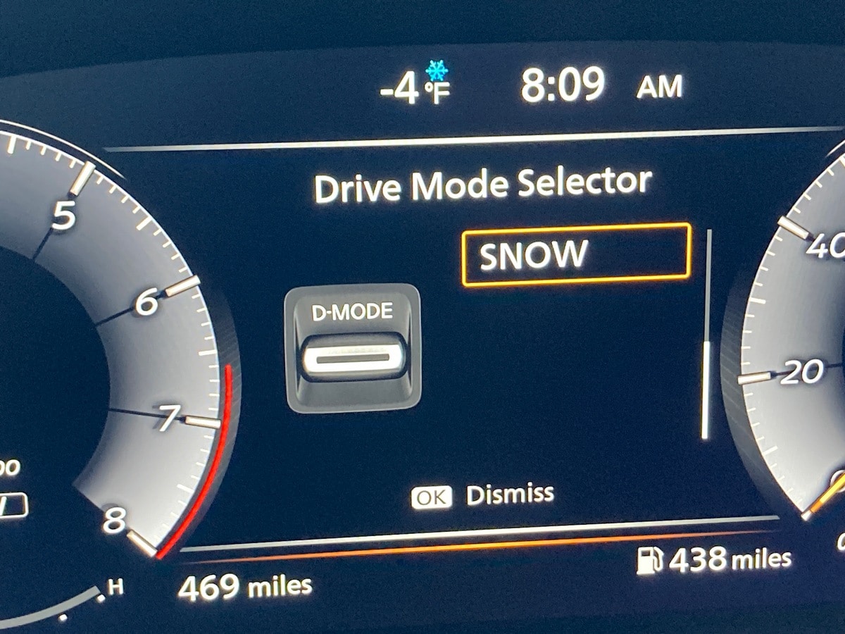 2023 Infiniti QX60 snow mode.