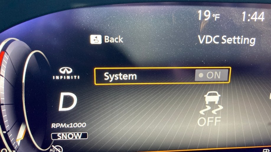 2023 Infiniti QX60 traction control.