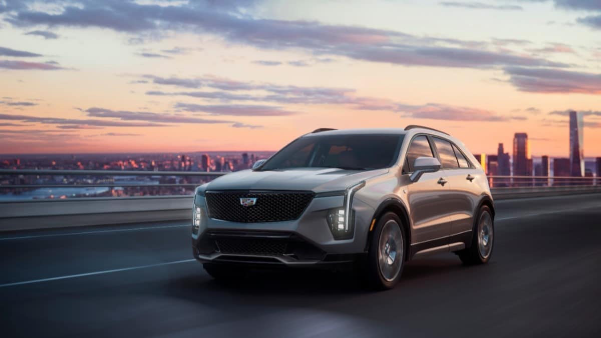 2025 Cadillac XT4 Gets 33Inch Screen, More Glam Kelley Blue Book