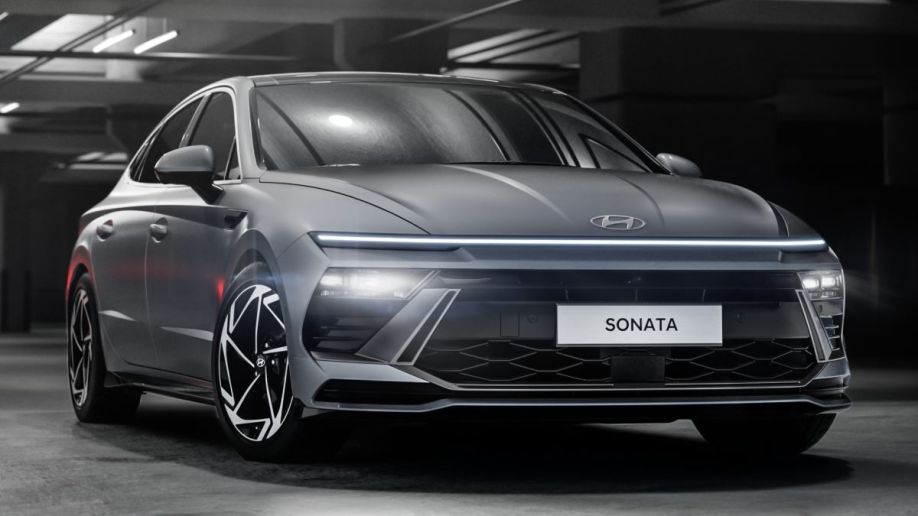 Front view of the restyled 2024 Hyundai Sonata