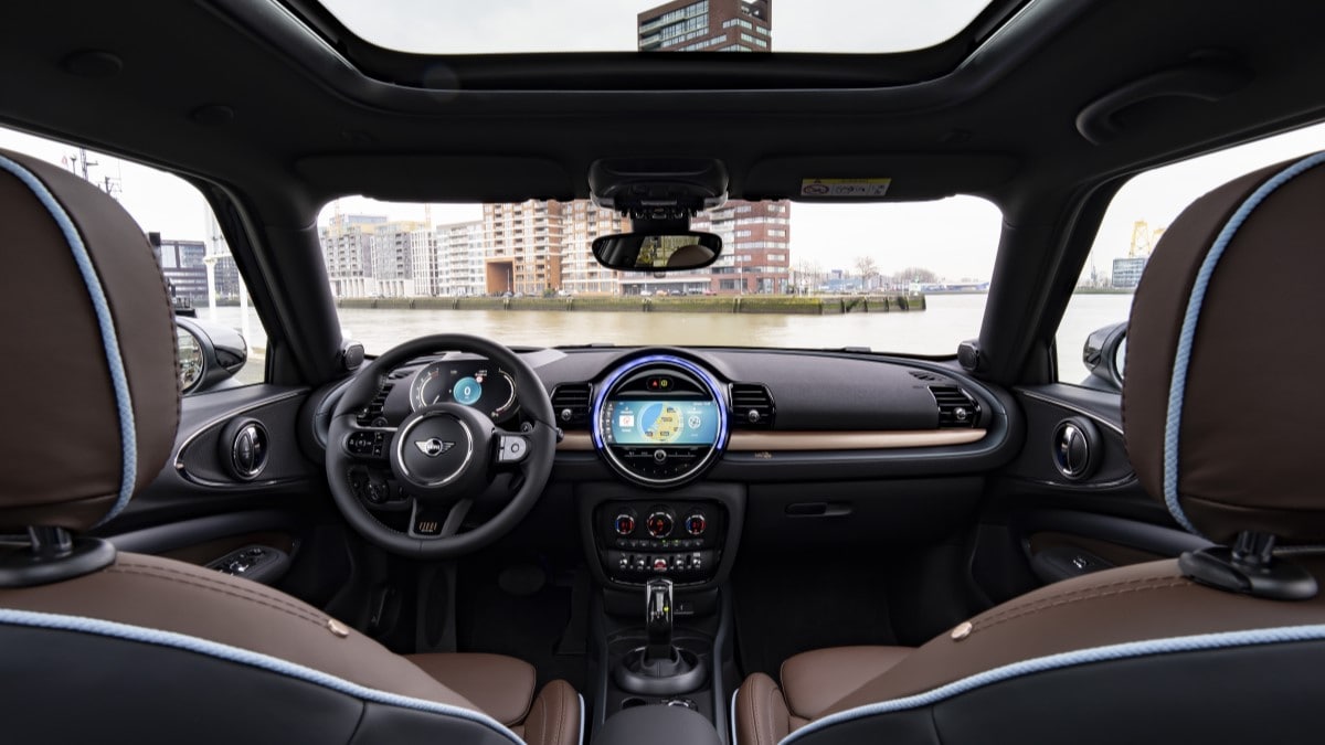 The interior of the 2024 Mini Clubman Final Edition
