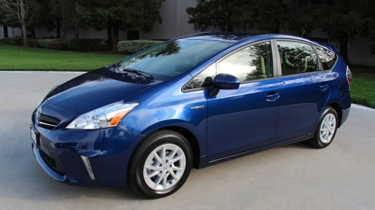 2014-Toyota-Prius-V-Front-Left