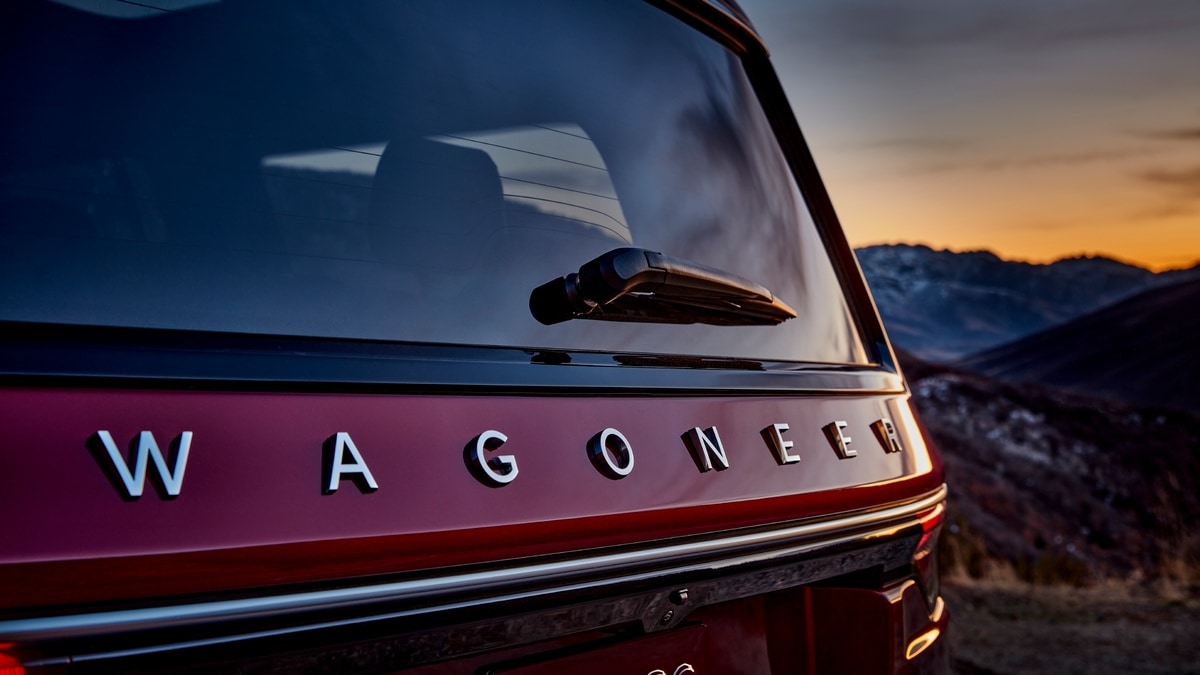 2023 Wagoneer rear badge and wiper.