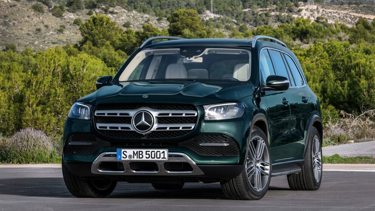 2023 Mercedes-Benz GLS-Class in green.