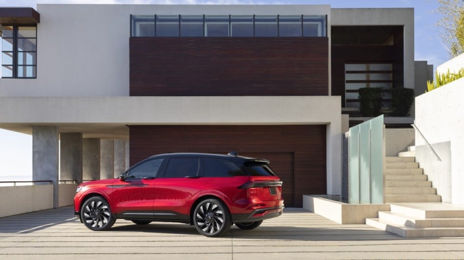 The 2024 Lincoln Nautilus seen from a rear quarter angle