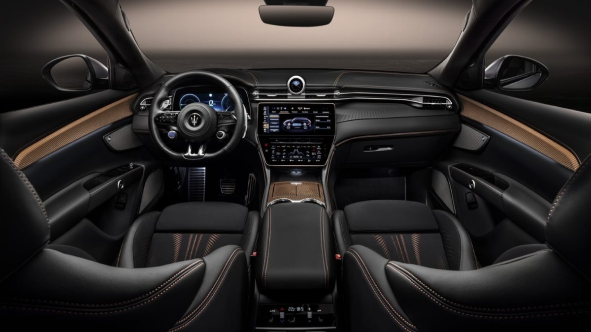 The interior of the 2024 Maserati Grecale Folgore