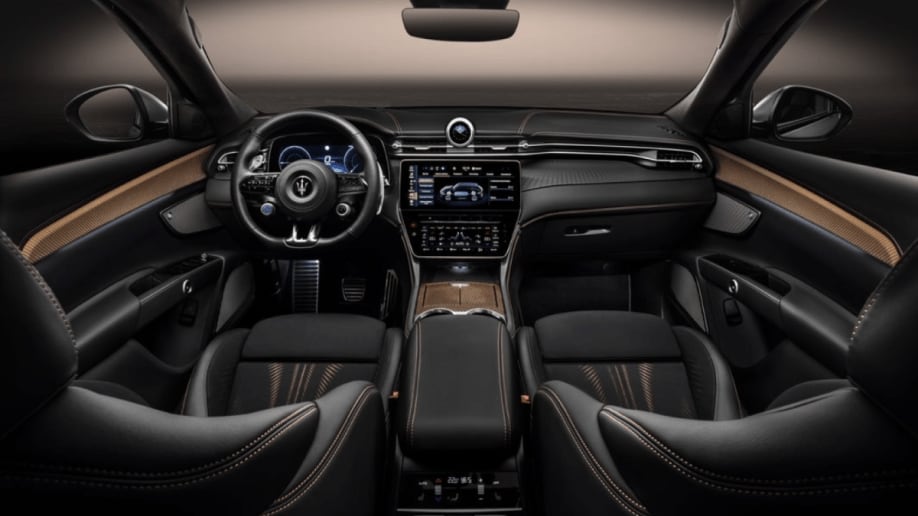 The interior of the 2024 Maserati Grecale Folgore 