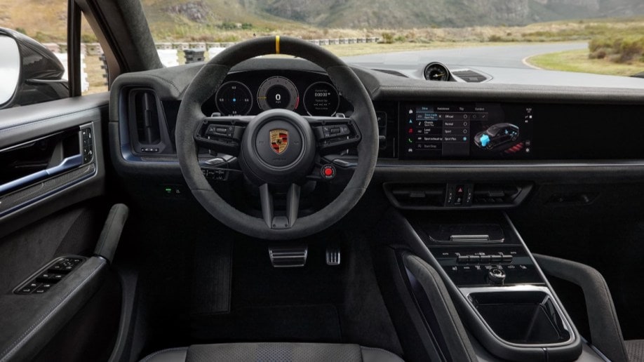 The steering wheel of the 2024 Porsche Cayenne