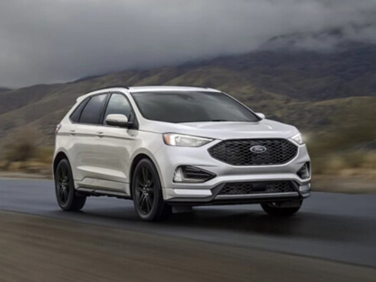 2022 Ford Edge in white.