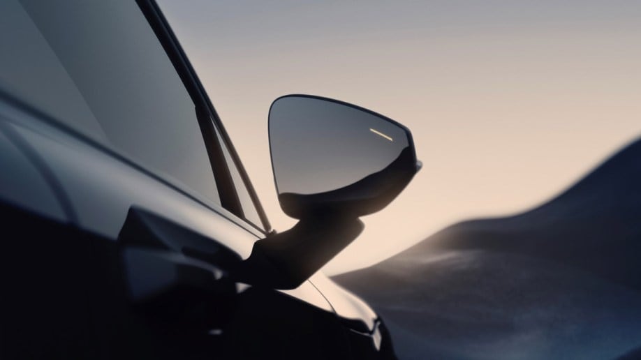 Volvo EX30 mirror alert