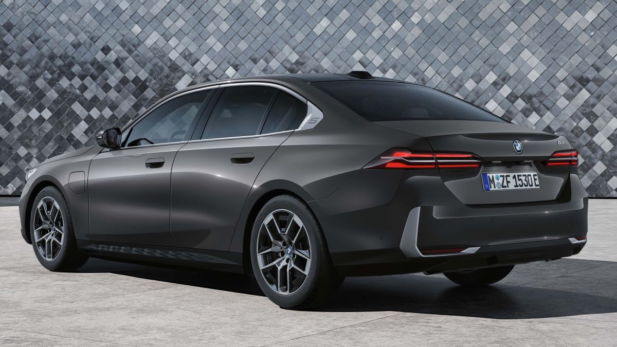 2024 BMW 5 Series Price, Reviews, Pictures & More Kelley Blue Book