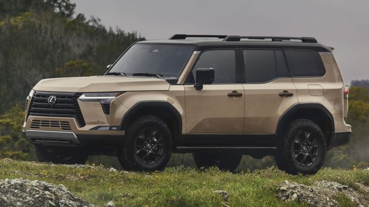 Front view of the 2024 Lexus GX