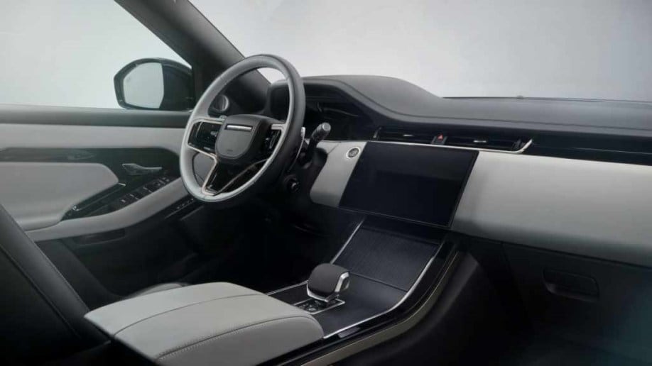 The interior of the 2024 Range Rover Evoque