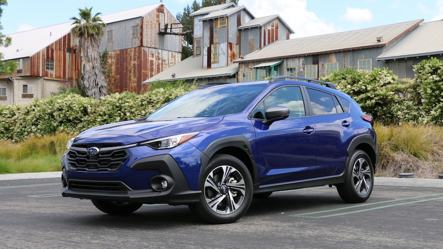 2024 Subaru Crosstrek vs. 2024 Mini Countryman Comparison Kelley Blue