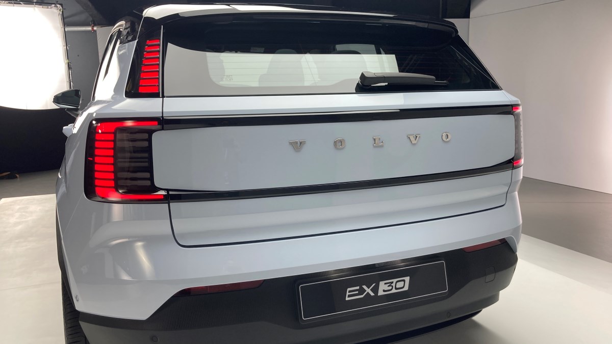 2025 Volvo EX30 debuts