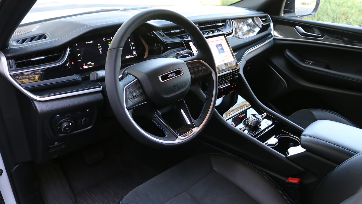 2023 Jeep Grand Cherokee Trailhawk 4xe dash and steering wheel.