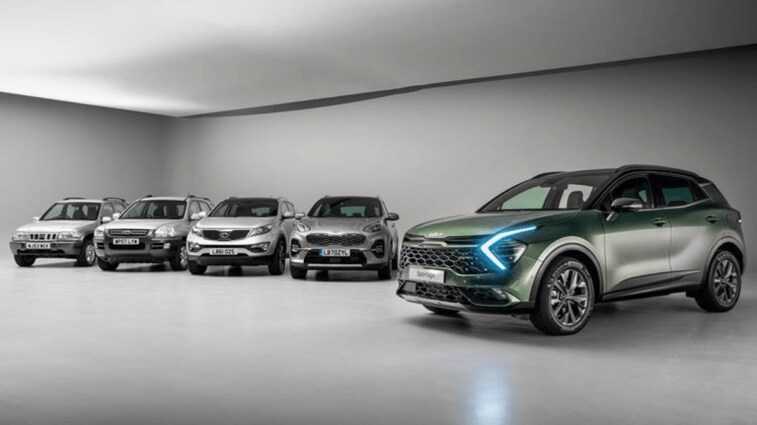 Every generation of Kia Sportage as of 2023