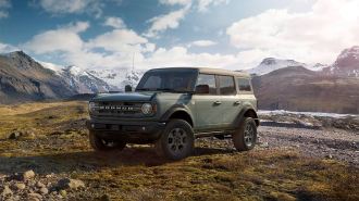 2023 Ford Bronco Badlands exterior.