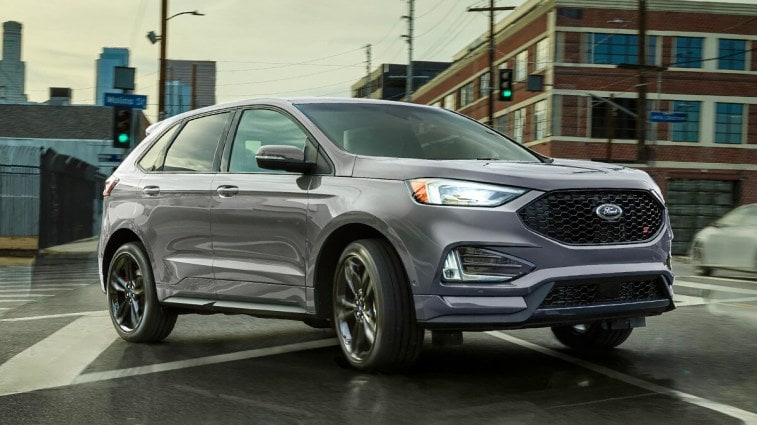 2023 Ford Edge in charcoal gray.